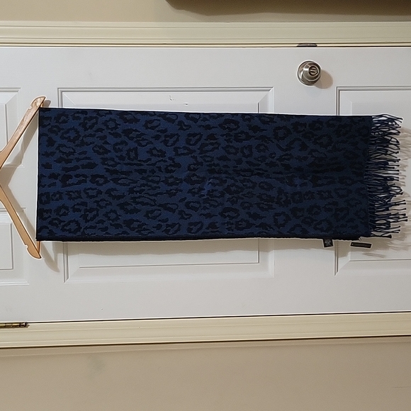 RW&CO Scarf Animal Print - Picture 6 of 7